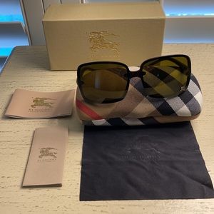 Burberry sunglasses